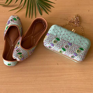 ชุดคอมโบสไตล์อินเดีย,ใหม่ไม่เหมือนใคร Jutti พร้อมคลัตช์เดียวกัน - Product Image 1