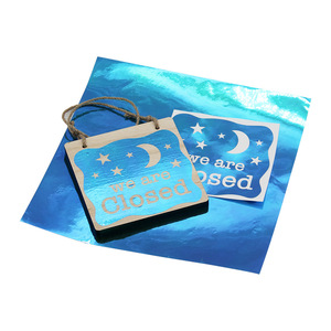 Autocollants personnalisés en vinyle arc-en-ciel, stickers de transfert holographique rouge, amovibles, personnalisés, pour fenêtre de <span class=keywords><strong>voiture</strong></span> - Product Image 3