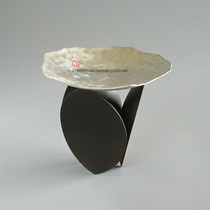 Bol moderne en aluminium noir avec accessoire doré, bol de service 2026 - Product Image 6