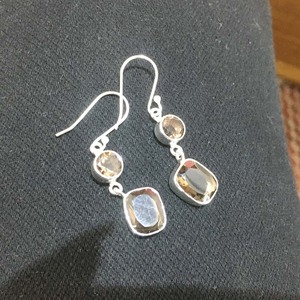 Boucles d'oreilles pendantes en argent sterling 925 avec quartz fumé et accent diamanté tendance - Product Image 6