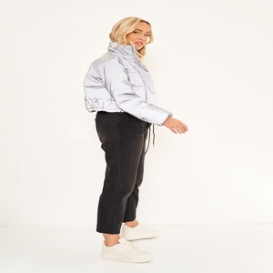 Réfléchissant gris à manches longues vêtements de rue bouffantes 2025 nouveau hiver femmes mode corps court hiver chaleur filles haut court - Product Image 4