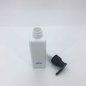 120ml Cosmétique PET Bouteille En Plastique carré épaule Blanc Laiteux PET Bouteille avec Pompe Pulvérisateur Carré Forme - Product Image 5