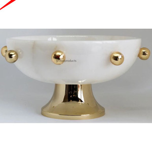 Tazón Redondo de Metal Dorado de Diseño con Hoja Dorada Decorativa para Servir Comida en el Hogar, Hotel o Bodas - Product Image 4