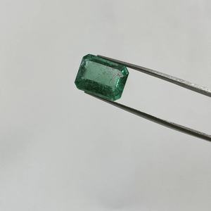 Esmeralda de alta calidad de 5,39 quilates corte Octágono de grado premium zambiano natural para la fabricación de anillos y joyas - Product Image 4