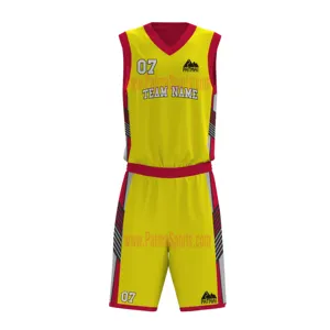Uniforme de baloncesto personalizado, estampado por sublimación, nombre y número de jugadores con su diseño personalizado, etiquetas, chenilla