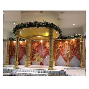 Mandap de Boda de Madera Estilo Loto de Sri Lanka, Mandap Moderno para Bodas en Interiores, Elegante Configuración de Mandap Tradicional de Tres Postes para Bodas en Irlanda - Product Image 1
