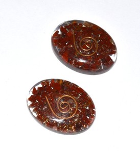 Mayorista de Piedras de Jaspe Rojo Ovaladas con Energía Orgónica: Piedras de Jaspe Rojo Ovaladas con Energía Orgónica en Venta - Product Image 1