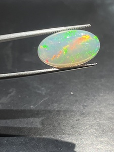 โอปอลเอธิโอเปียที่ไม่ได้รับการรักษาตามธรรมชาติรูปวงรีคุณภาพสูง5.60 Cts อัญมณีหลวมพร้อมไฟเล่นโดย Sadiya International - Product Image 2