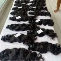 Grossiste de Cheveux Humains Vierges – Lots de Cheveux Brésiliens Vierges à Cuticules Alignées, Cheveux Humains Bruts Remy de Qualité Mink