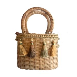 2020 Nouveau sac en rotin design avec décor de gland avec doublure en coton - Product Image 1