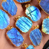 Pendentif Charme Méduse en Granit Labradorite Bleue de Madagascar, Plaqué Argent, avec Tranche de Labradorite, Bijou Chrétien pour Anniversaire