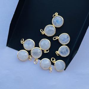 Bisel de piedra lunar de arcoíris Natural, colgante de piedras preciosas redondas de Plata de Ley 925, al por mayor fabricante de joyería, joyería fina - Product Image 2