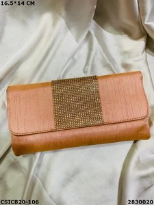 ผ้าไหมดิบชาติพันธุ์กระเป๋าคลัทช์ - Product Image 2