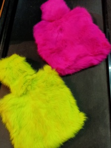 Bolso de Mano Nefertiti para Mujer, Piel de Conejo Auténtica, Cierre Abierto, Elegante Forma de Almohada, Forro de Satén, Diseño Geométrico de Primera Calidad, 25x23cm - Product Image 5