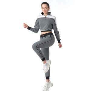High Quality Women's Streetwear Jogging Suit Crop Top Zipper Sweat Shirts With Track Pants Tracksuit Set - Product Image 2
