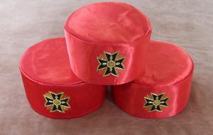 Colección de Insignias Masónicas Rosa Cruz: Collar, Joyas, Collarín, Fajas, Gorros y Mandiles, Insignia Masónica Bordada a Mano - Product Image 5