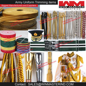 Vestido Ceremonial con Aiguilletes Sintéticos Dorados - Product Image 6