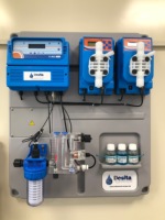 Dosita, Sistema de Dosificación de Cloro y pH con Bomba de Diafragma, Fabricado en Italia, Certificado CE, para Piscinas, Hogares Familiares, Agua Limpia