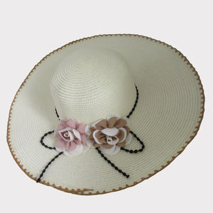 Sombrero de Playa de Alta Calidad a Bajo Precio con Decoración Floral, Sombrero de Paja de Verano para Damas, Hecho a Mano en Vietnam - Product Image 1