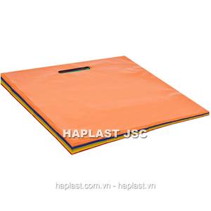 Bolsas de compras reutilizables multicolores de alta calidad, logotipo personalizado, diseño troquelado hecho en Vietnam para uso en supermercados y exposiciones - Product Image 3