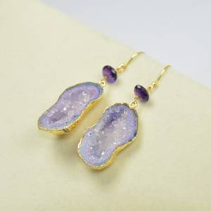 Boucles d'oreilles en quartz druzy solaire violet plaqué or faites à la main Bijoux fantaisie en pierre précieuse pour les mariages directement du grossiste - Product Image 4