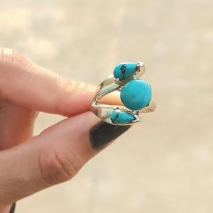 ออกแบบที่ไม่ซ้ำกันสามหินสีเขียวขุ่นแหวน925สเตอร์ลิงเครื่องประดับอัญมณีขายส่งอุปทาน - Product Image 5