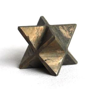 Vente en gros de pyrite de lumière dorée Merkaba Star Figurine de manifestation Feng Shui de l'Inde pour la croissance des entreprises et la chance d'investissement - Product Image 2