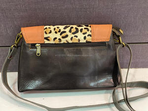 Sac à main élégant en cuir de vachette vintage pour femmes sac à bandoulière unique décontracté avec doublure en nylon et fermeture éclair à la mode pour bonbons en fourrure véritable - Product Image 5