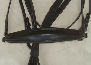 Bridon de cheval noir en cuir DD de qualité supérieure, fabriqué en Inde, avec frontale en cristal en forme de V, vente en gros, très demandé pour l'équitation - Product Image 3