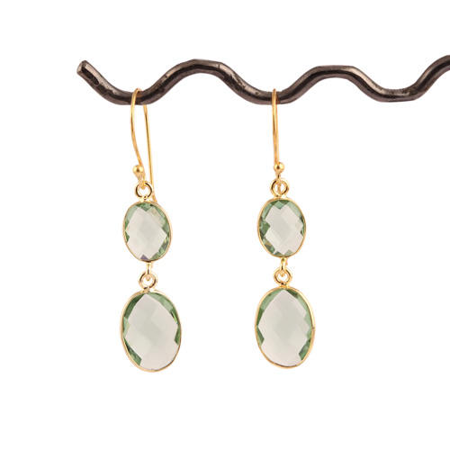 สีเขียวอ่อน