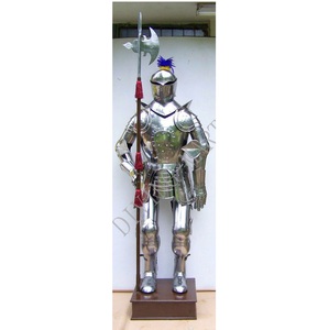 ชุดเกราะอัศวินยุคกลางแบบเต็มตัว พร้อมขวานยาว - Product Image 1