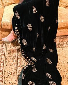 Chal de terciopelo con bordado pesado, bonito chal de invierno, 2023 - Product Image 5