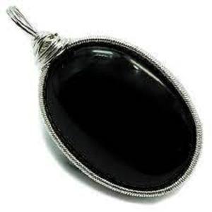 Colgante ovalado envuelto en alambre de ágata negra, joyería, venta al por mayor - Product Image 1