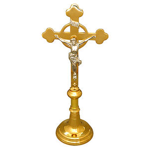 Crucifijo de latón CF1005 Símbolo religioso elegante para velas y decoración del hogar - Product Image 1