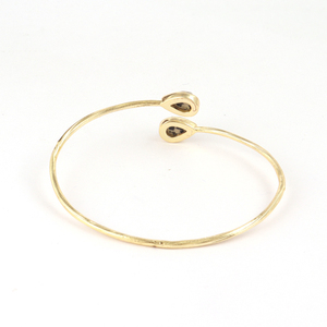 Pulsera Apilable de Jaspe Dálmata Natural de Alta Calidad con Acabado Cepillado, Bañada en Oro, Engaste de Doble Piedra, Ajustable - Product Image 3