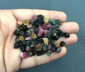 50 pièces de pierres précieuses naturelles en Tourmaline multiple, fabrication de bijoux de qualité supérieure, vente en gros brut non traité - Product Image 2