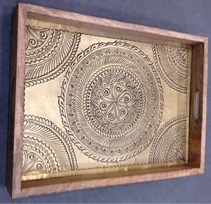 Bandeja de Servir Multifuncional Decorativa de Madera con Esmalte Impreso, Hecha a Mano, para Almacenamiento de Vajilla en la Sala de Estar, Diseño Moderno y Lujoso - Product Image 2