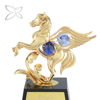 Trophée Pégase de luxe plaqué or Crystocraft, souvenir en fer personnalisé, décoré de cristaux taillés brillants, sérigraphie
