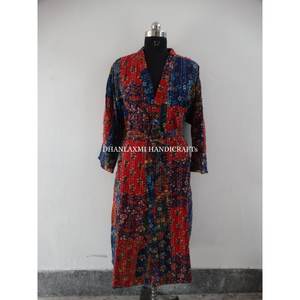Ajrakh เสื้อคลุมอาบน้ำพิมพ์ลายหลากสี,ชุดคลุมอาบน้ำกิโมโนสไตล์ Kantha ผ้าห่มชุดนอนชุดเดรสยาวทำมือผ้าคอตตอน - Product Image 2