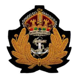 RAF blazer Queen crown hat badge gold wire hat insignia Custom Made distintivi ricamati a mano all'ingrosso eccellente qualità fatti a mano