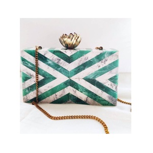 Bolso de mano de perlas madre para mujer, Cartera de mano a la moda, al mejor precio de la India - Product Image 1