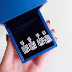 Orecchino delle donne Dei Monili 18K <span class=keywords><strong>Oro</strong></span> Reale <span class=keywords><strong>Orecchini</strong></span> <span class=keywords><strong>in</strong></span> <span class=keywords><strong>oro</strong></span> Massiccio Naturale Cluster di Diamanti 1.6 Carati Goccia di Fascino Orecchino - Product Image 4