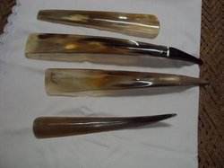 ฮอร์นรองเท้าทำด้วยมือขัดเงาคุณภาพสูงที่กำหนดเองทำจากเขาสัตว์ธรรมชาติสำหรับห้างสรรพสินค้าโชว์รูมบ้านจากอินเดีย - Product Image 2