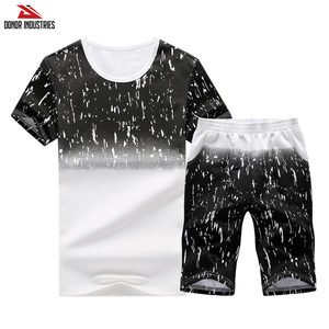 Survêtement d'été décontracté Slim Fit T-shirts à manches courtes et pantalons courts Ensemble de vêtements de sport respirants Taille Plus dans le prix - Product Image 2