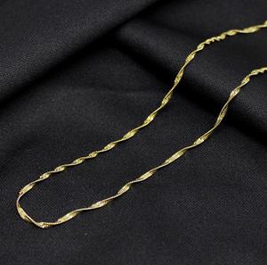 Cadena de serpiente rellena de oro de 18k - Product Image 1