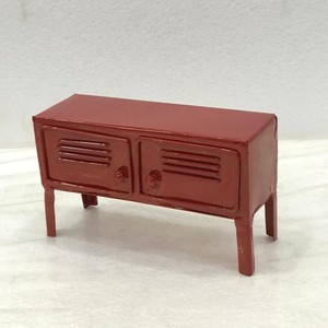 Rouge brillant Miniature Armoire Offre Spéciale Pour Maison de poupée De Haute Qualité Nouveau Design En Métal Fer Personnalisé Miniature Armoire - Product Image 4