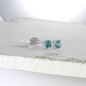 Pendientes de Plata de Ley 925 hechos a mano con Topacio Azul, piedra preciosa de cuarzo chapada en oro para compromiso, boda o fiesta - Product Image 1