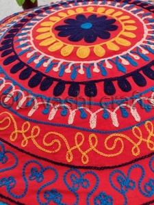 หมอนรองคอตกแต่งด้วยมือของอินเดีย,ผ้าคลุมเบาะนั่งรูปหมอน Suzani Ottoman งานปักลาย - Product Image 5