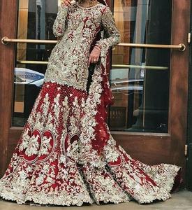 ชุดแต่งงานอินเดีย-ปากีสถานสุดพิเศษสำหรับผู้หญิง ปี 2019 ชุดเจ้าสาวพร้อมงานปักซาร์ดอสีอย่างประณีตและลุคแบบดั้งเดิมที่หรูหรา - Product Image 2