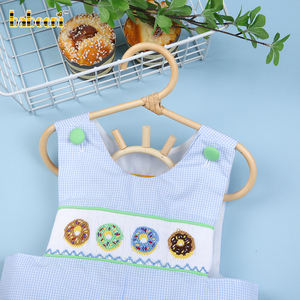 Peto Corto para Bebé BB1946, Azul Bebé y Rojo a Cuadros, 100% Algodón, Estilo Smocked, para Niño, Temporada de Primavera, Cierre con Botones a Presión, Certificado OEKO-TEX - Product Image 4